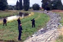 Doufám, že bude mít krásný život a zapomene na mě, vzkázal u soudu...