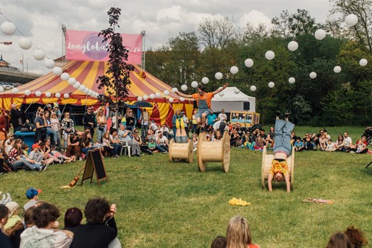 Žonglobalizace je opět zde!