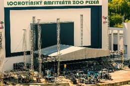 Divadlo J. K. Tyla připravilo velkolepý konec sezóny, pod širým...