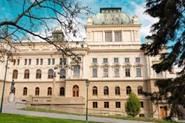 Tylovo divadlo v Plzni mělo loni návštěvnost 91,8 procent, vyšší...