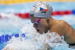 Sáhla jsem si na dno, teď jsem na sebe pyšná, svěřila se plavkyně...