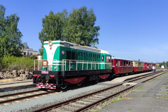 Letní nostalgické jízdy Plzeňským krajem jsou zábavou i poučením