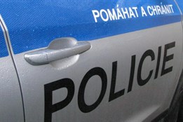 VIDEO: Policie obvinila tři cizince kvůli vykrádání aut, způsobili...