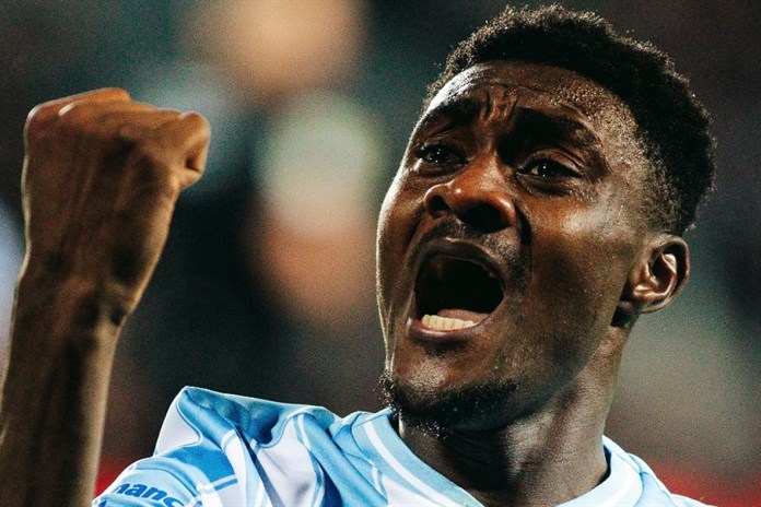 Parádní přestřelku na Letné ovládla Plzeň. Řádil dvougólový Durosinmi