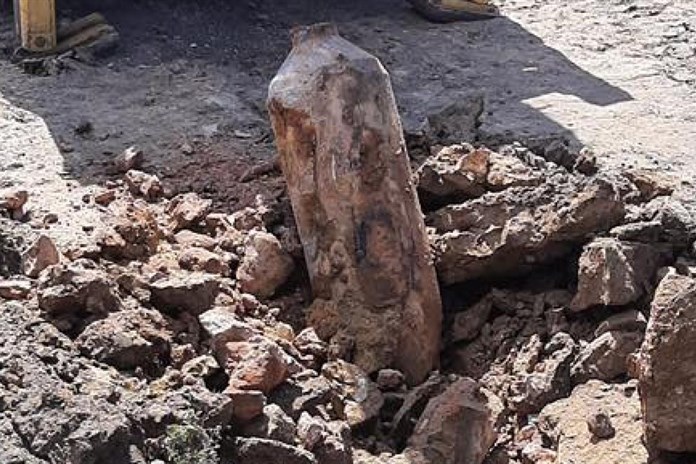 Aktualizováno: V Chlumčanech nalezli leteckou pumu. Policisté evakuovali desítky osob