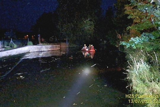 Tragický konec pátrání po muži v řece. Pes se našel, jeho páníček utonul