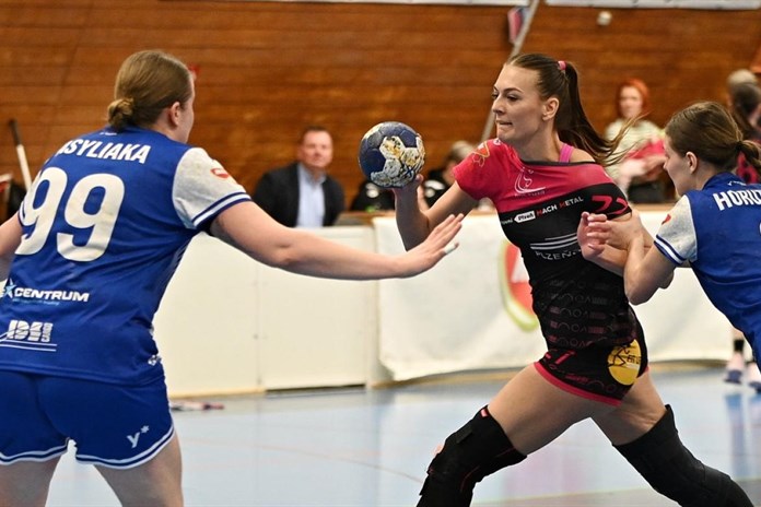 Teď už máme vyšší cíle, chceme do play off, velí trenér házenkářek DHC Plzeň Pavel Farář