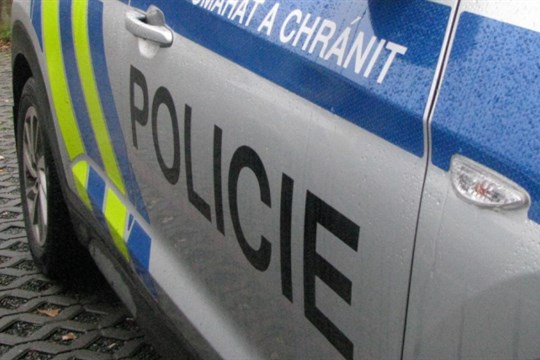 Policisté šetří postřelení ženy, pachatelem má být blízká osoba