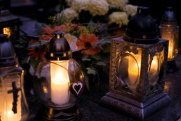 Dušičky se blíží. Karlovarské hřbitovy prodlužují návštěvní dobu