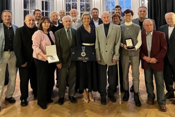 Becherova vila hostila olympijské osobnosti. Karlovy Vary ocenily jejich úspěchy