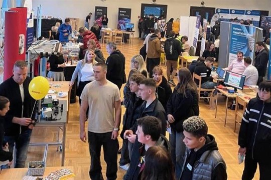 Desítky zaměstnavatelů se představí na veletrzích pracovních příležitostí v Karlovarském kraji