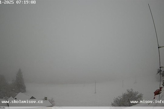 V polohách kolem 500 metrů nasněžilo, v Brdech napadlo až pět centimetrů