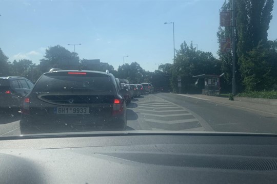 Rekonstrukce mostu Milénia komplikuje dopravu v centru. Na zastupitelstvu se bude řešit otevření Americké