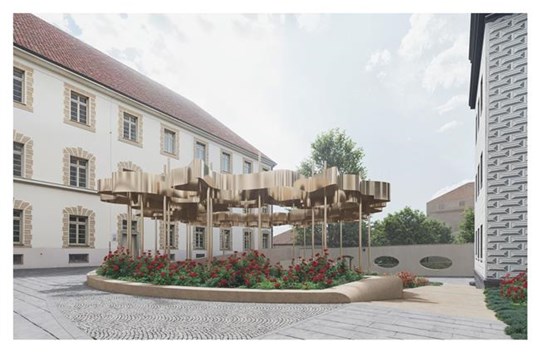 Svatební dvorek v srdci Klatov: Rekonstrukce radničního nádvoří pokračuje