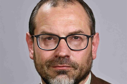 Počet sebevražd se vrací do normálu, říká profesor Jan Vevera