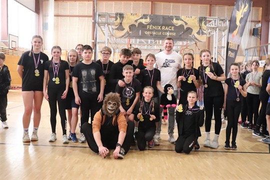 Parkour a triumf 31. ZŠ: Plzeňské finále Monkey Skills rozjásalo stovky dětí