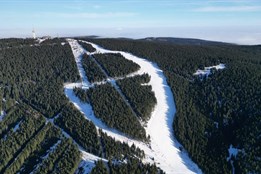 Ideální mráz i azuro: Hory na západě Čech zažily lyžařské žně