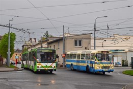 Velikonoce v retro stylu: Plzeňské ulice ovládnou historické trolejbusy a autobusy